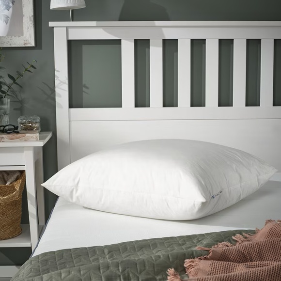 IKEA PILSPINNARE Pillow, Side/Back Sleeper, Queen (805.871.29) NEW - Picture 3 of 3